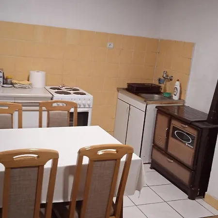 Md Apartment *